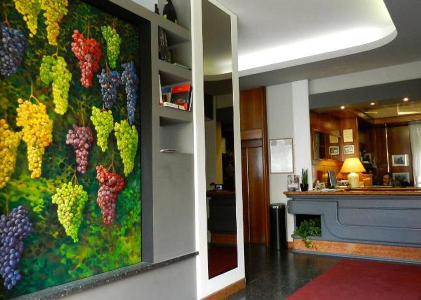 Lombardy Stradella Lobby