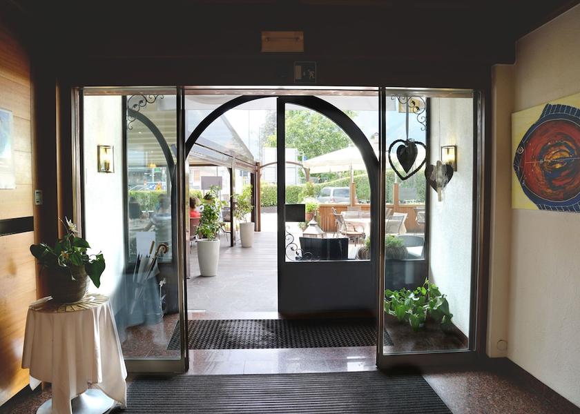 Trentino-Alto Adige Lagundo Interior Entrance