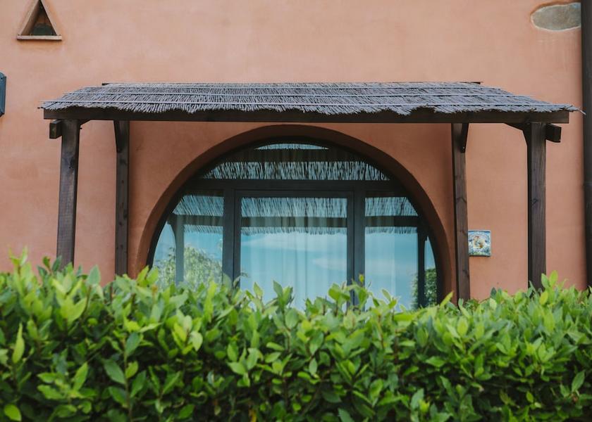 Tuscany Capraia e Limite Exterior Detail