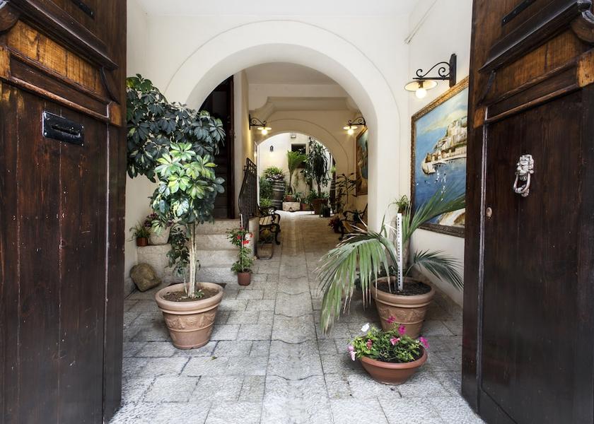 Sicily Castellammare del Golfo Interior