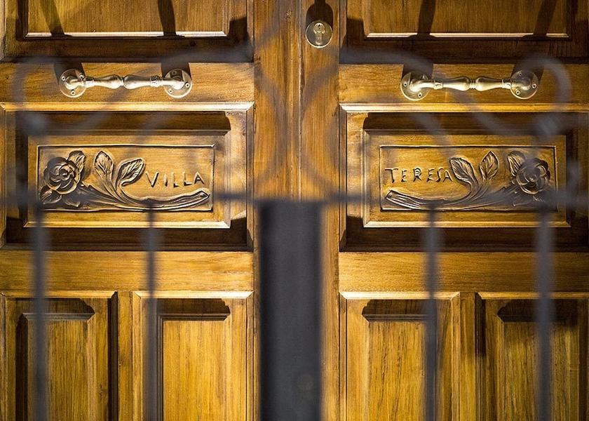 Sicily Santa Teresa di Riva Exterior Detail