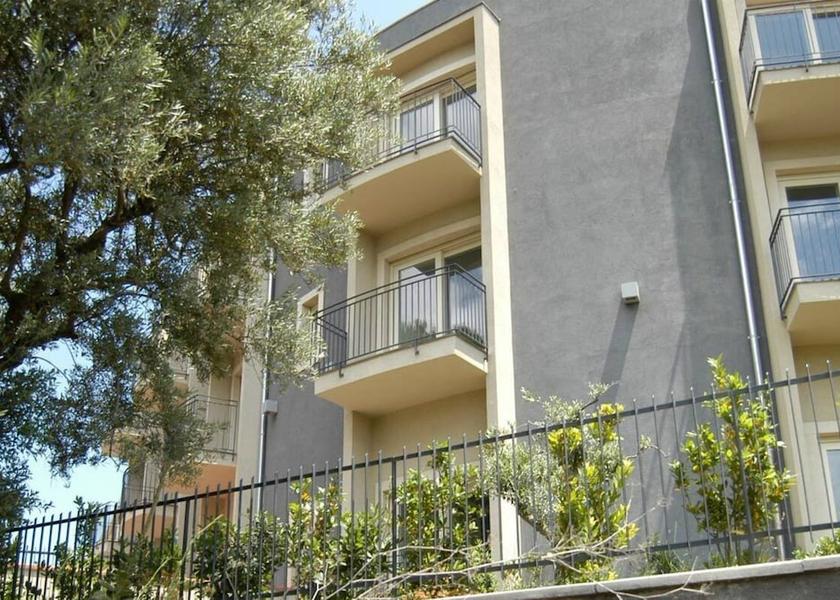 Sicily Linguaglossa Front of property