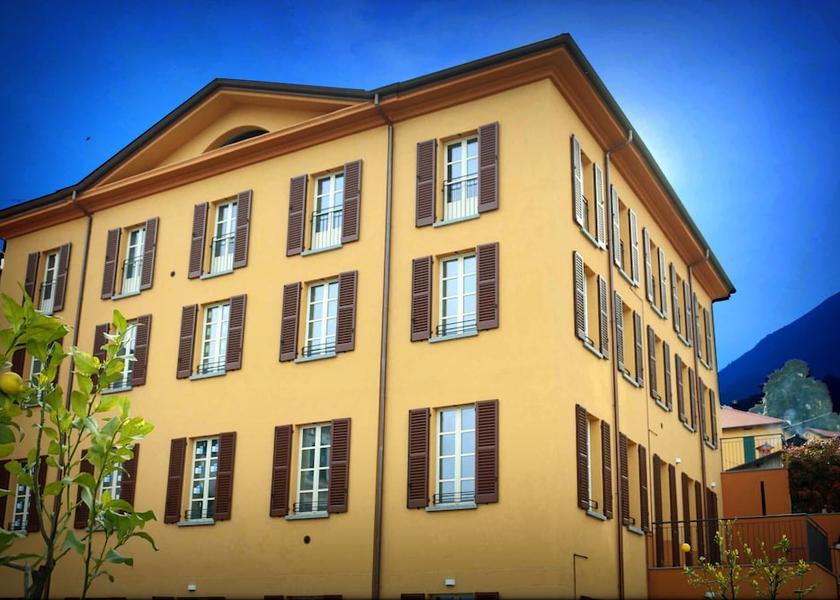 Lombardy Griante Exterior Detail