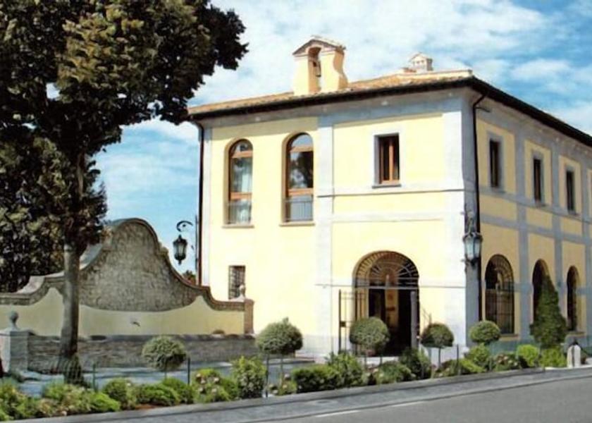 Lazio Campagnano di Roma Facade