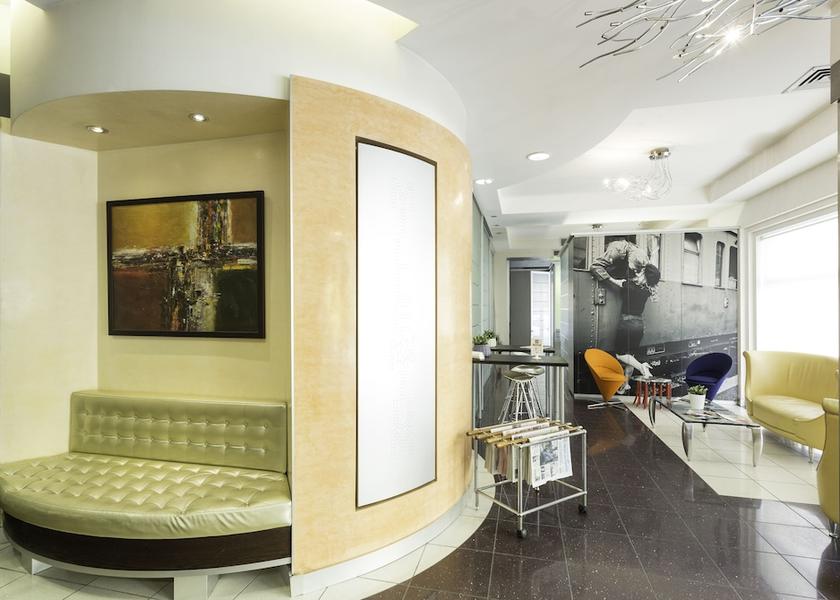 Emilia-Romagna Bologna Lobby sitting area