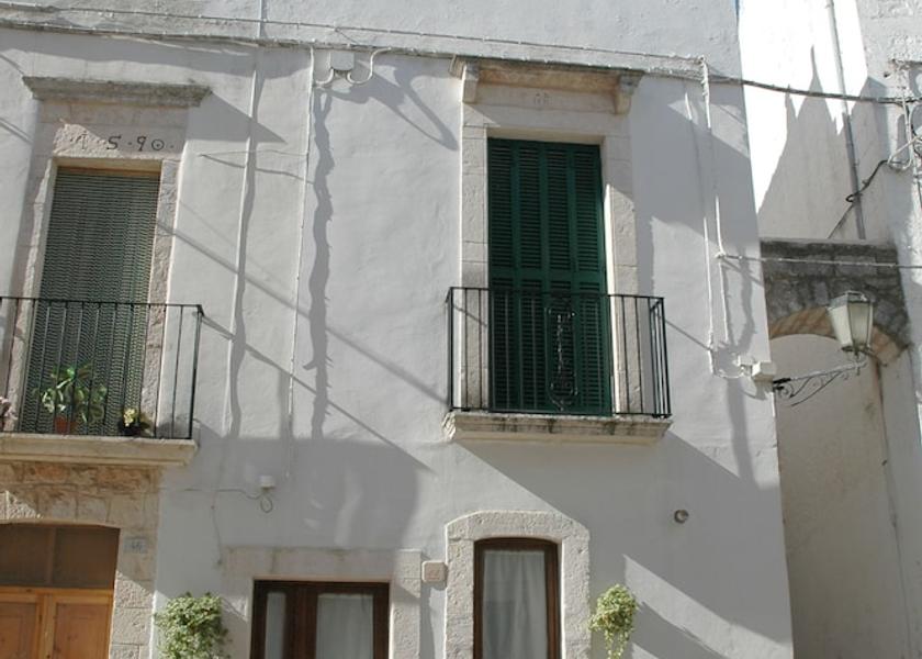 Puglia Locorotondo Exterior Detail
