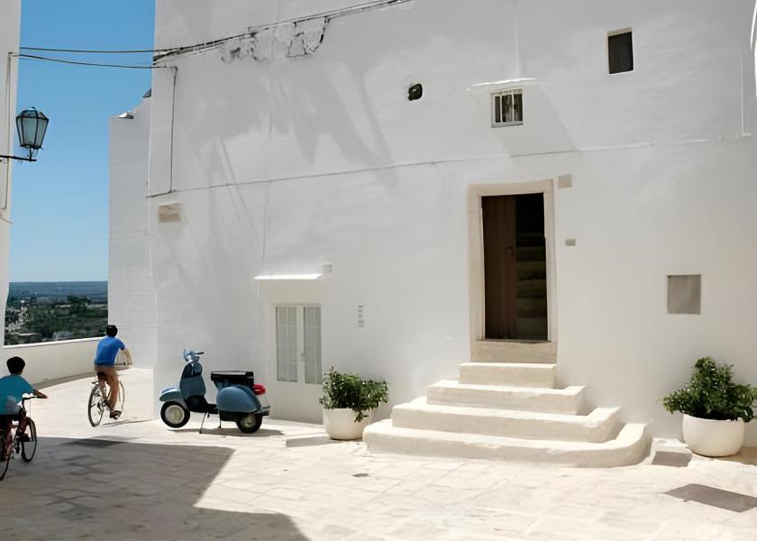 Puglia Locorotondo exterior view
