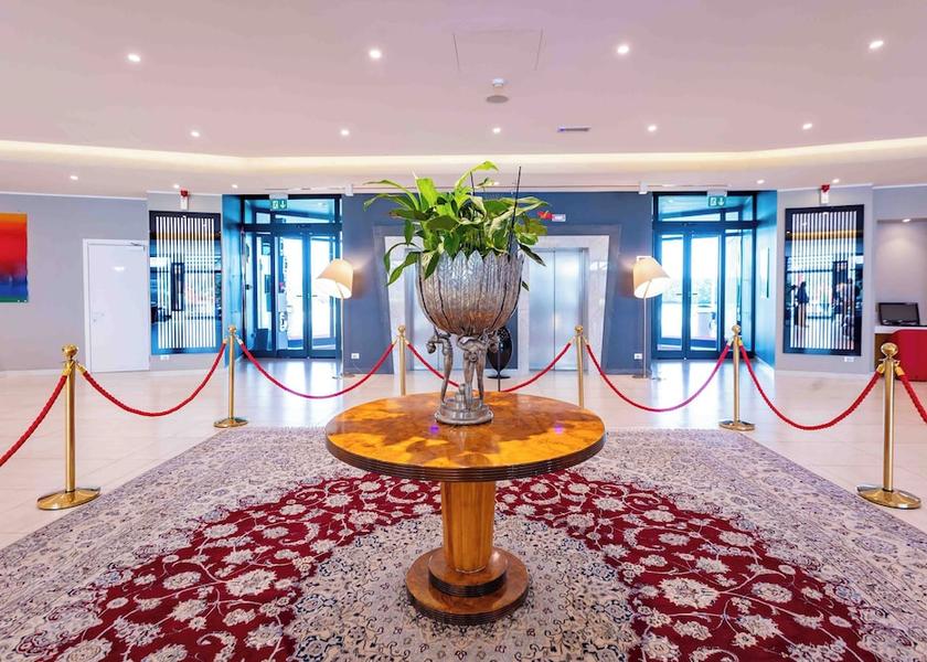 Lombardy Settala Lobby