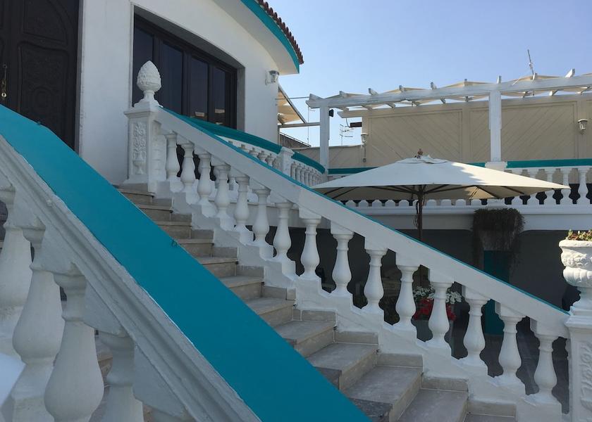 Campania Monte Di Procida Facade