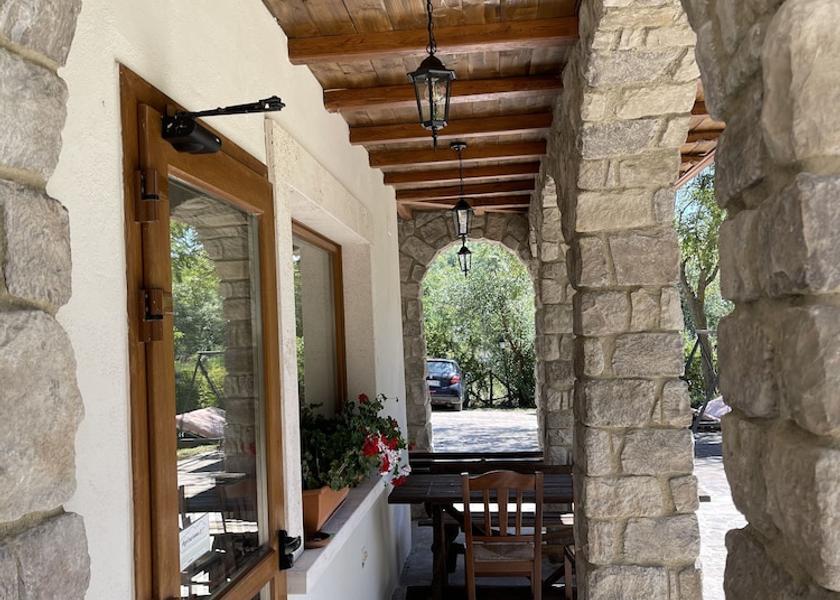 Abruzzo Cagnano Amiterno Interior Entrance