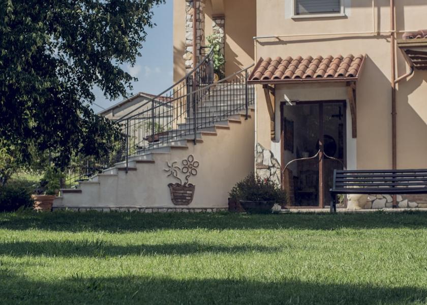 Abruzzo Cagnano Amiterno Property Grounds