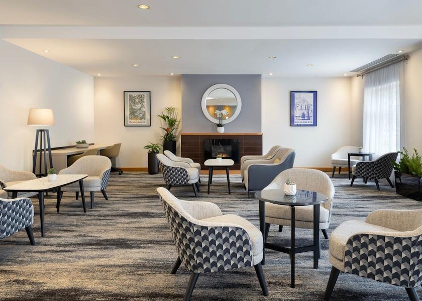 England Bexleyheath Lobby