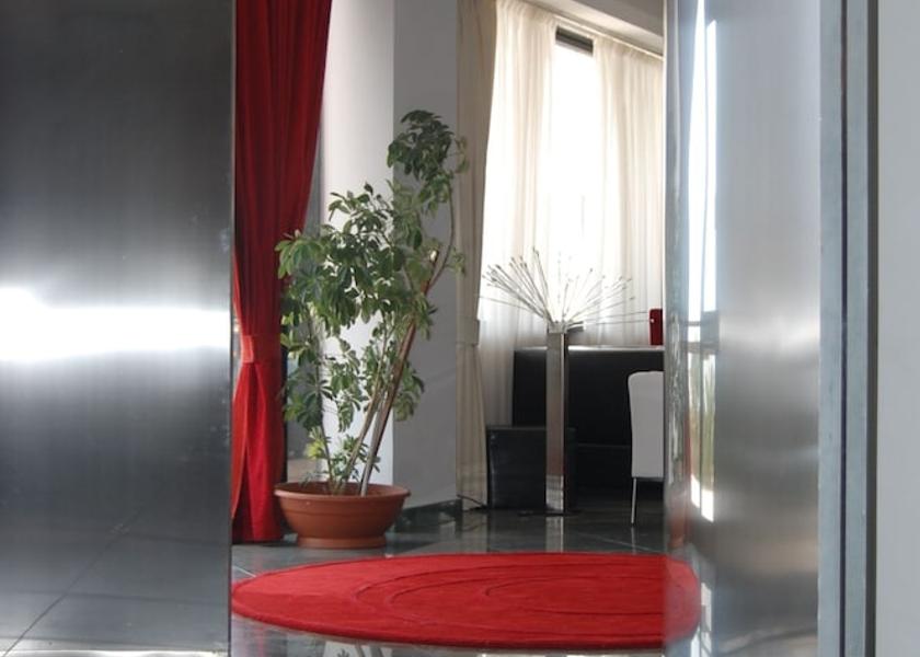 Sicily Nicolosi Interior Entrance