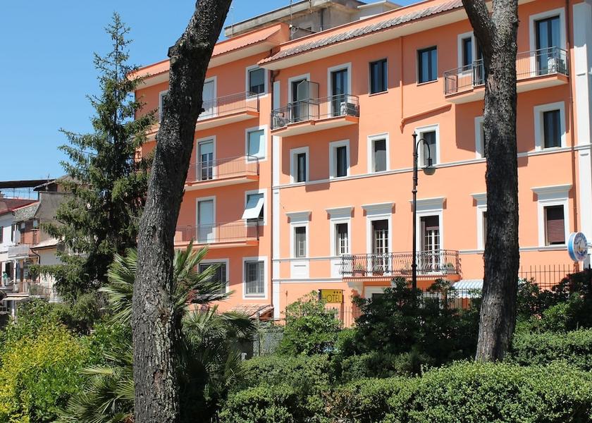 Lazio Ceccano Exterior Detail