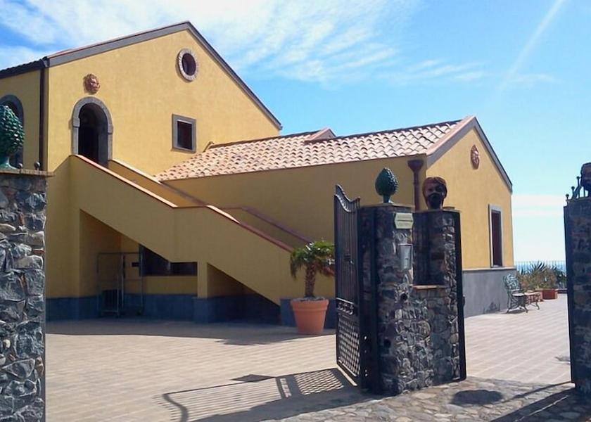 Sicily Calatabiano Exterior Detail