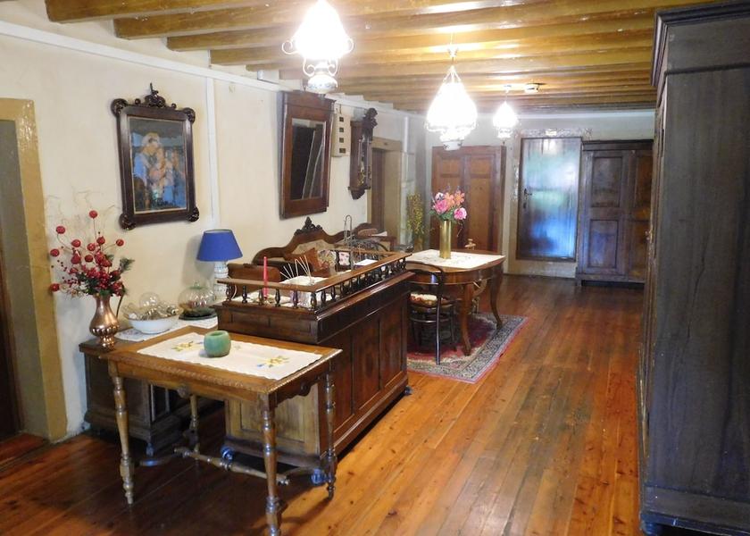 Veneto Fonzaso Interior Entrance