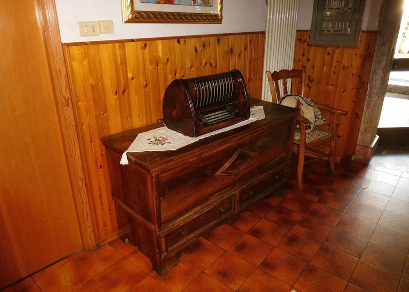 Veneto Fonzaso Interior Entrance