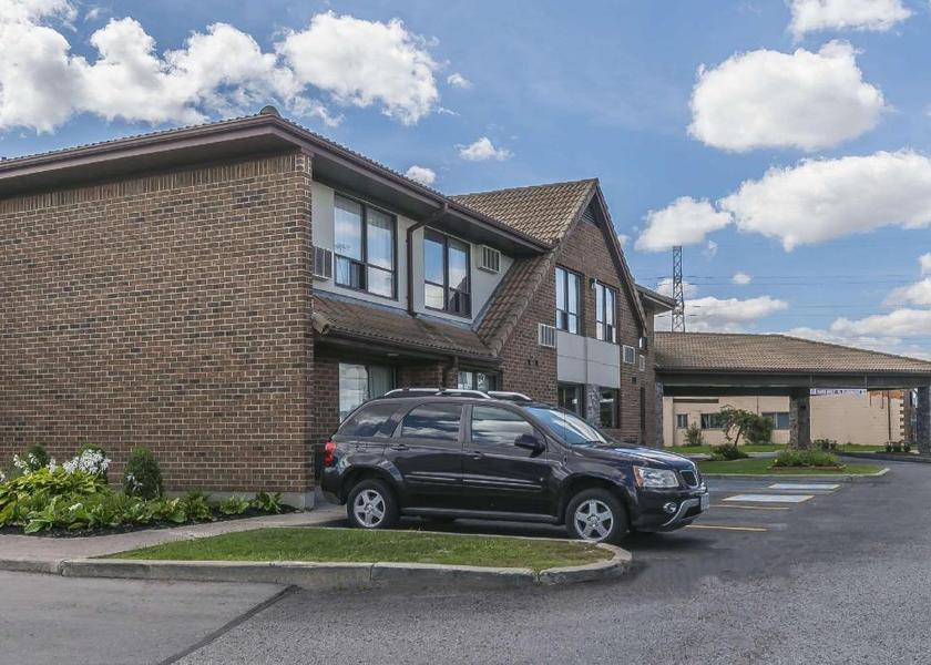 Ontario Oshawa Public Areas