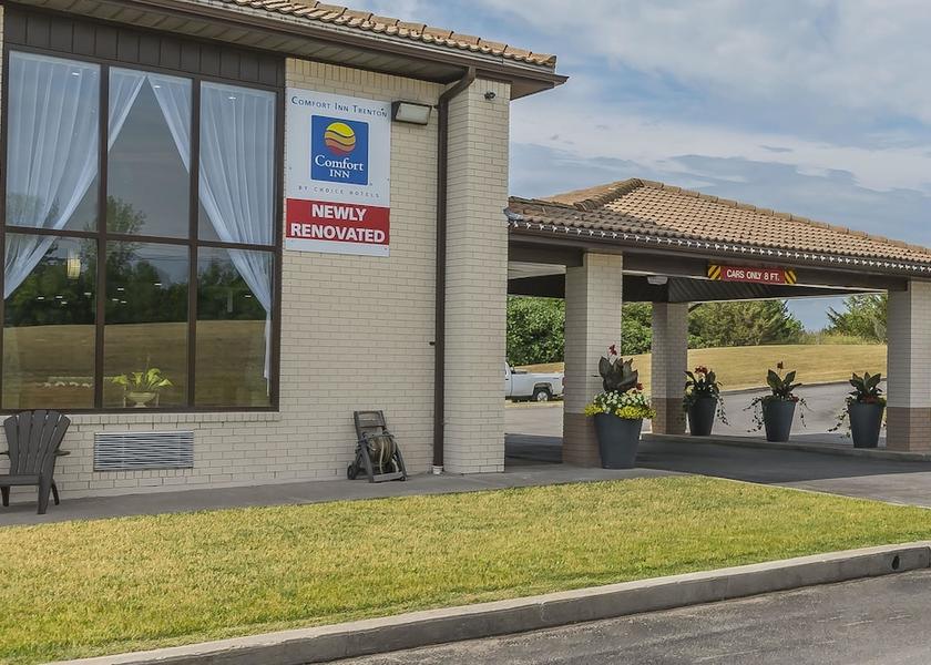 Ontario Trenton Exterior Detail