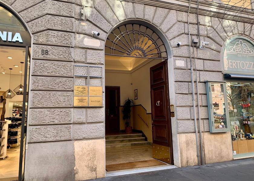 Lazio Rome Property entrance