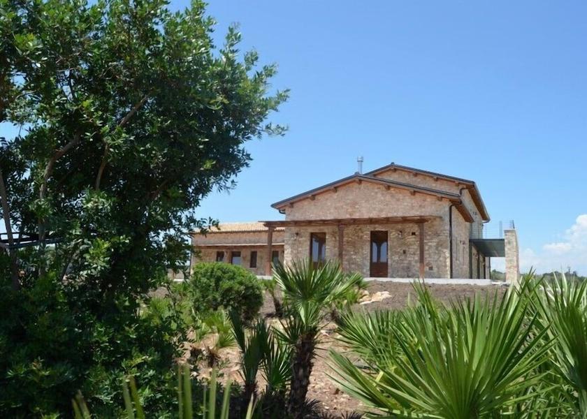 Sicily Portopalo di Capo Passero Property Grounds