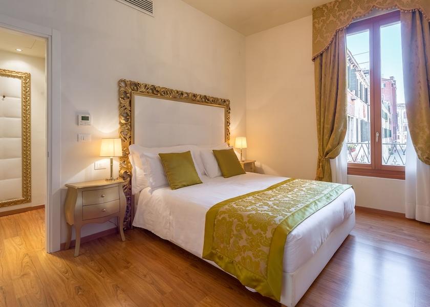 Veneto Venice Room