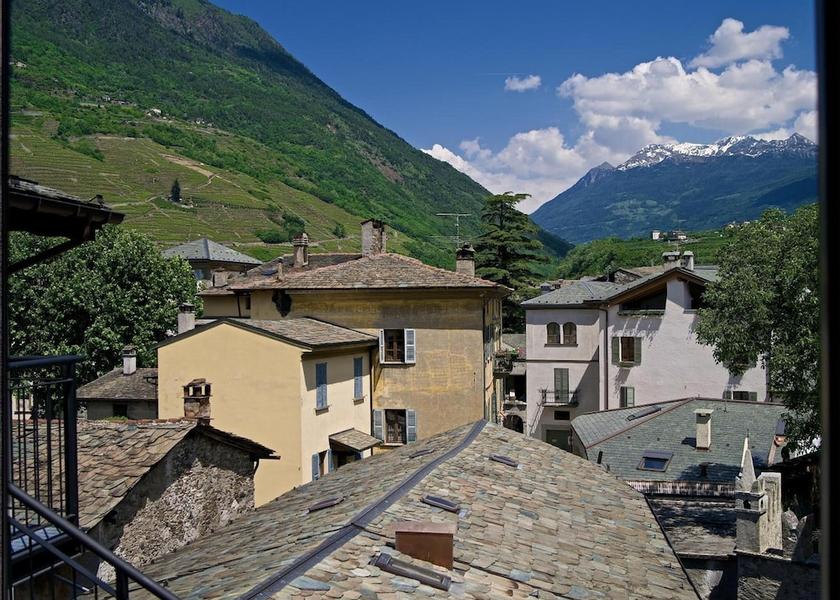 Lombardy Tirano Exterior Detail