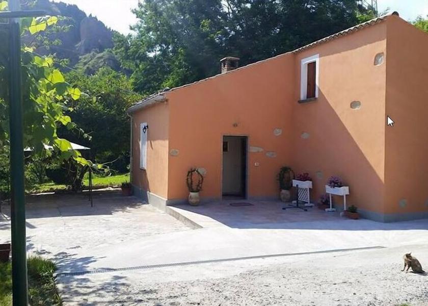 Calabria Aiello Calabro Facade