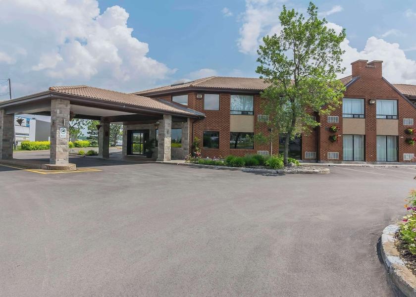 Quebec Levis Exterior Detail