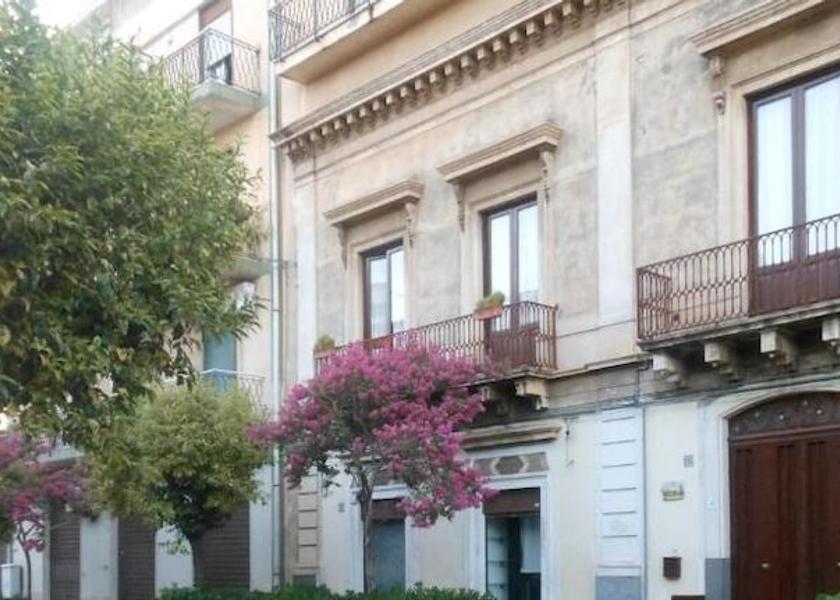 Sicily Belpasso Exterior Detail