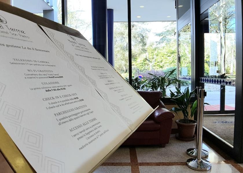 Emilia-Romagna Castel San Pietro Terme Lobby