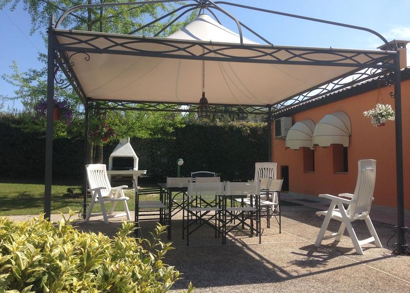 Veneto Giavera del Montello Gazebo
