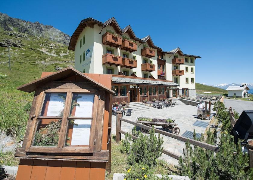 Lombardy Valdidentro Facade