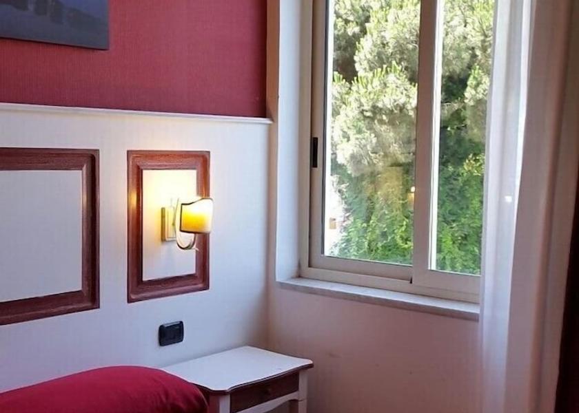 Campania Qualiano Room