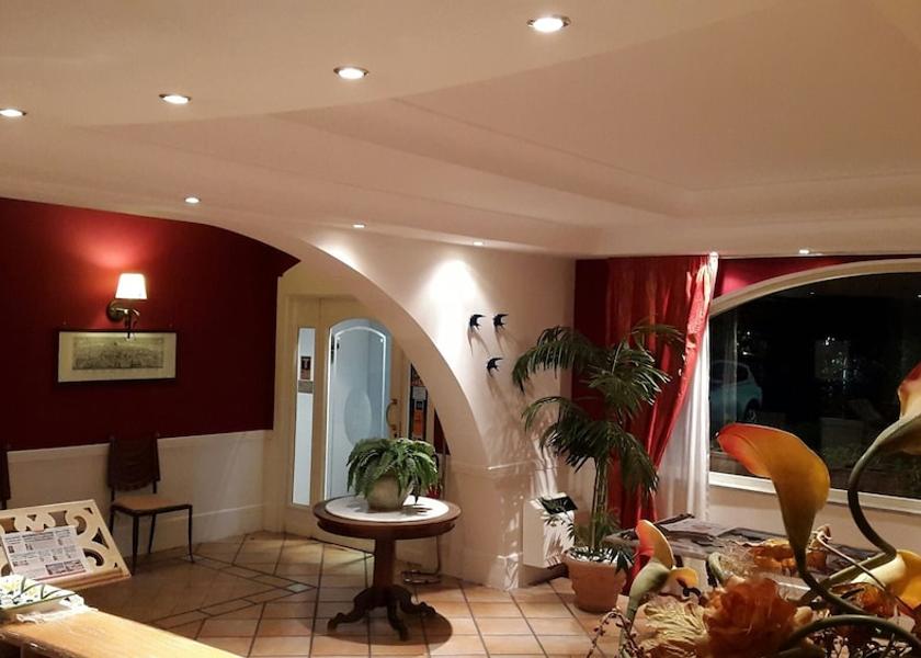 Campania Qualiano Reception