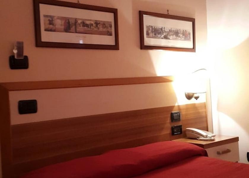 Campania Qualiano Room