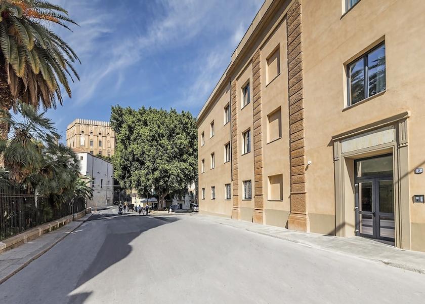 Sicily Palermo Entrance