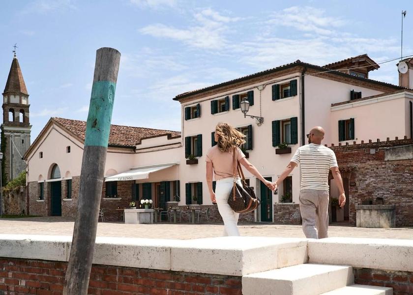 Veneto Mazzorbo Exterior Detail