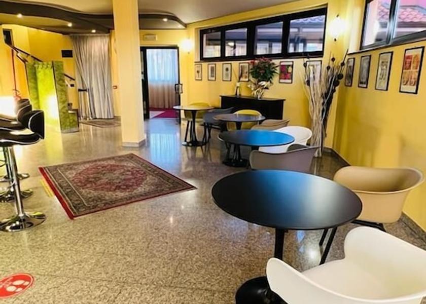 Lombardy Ossona Lobby