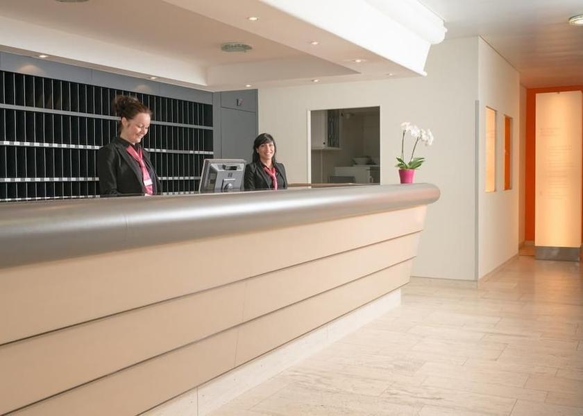 Canton of Zurich Horgen Lobby