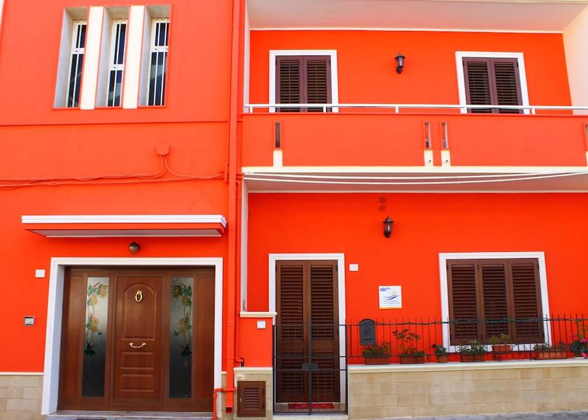 Puglia Monteroni di Lecce Facade