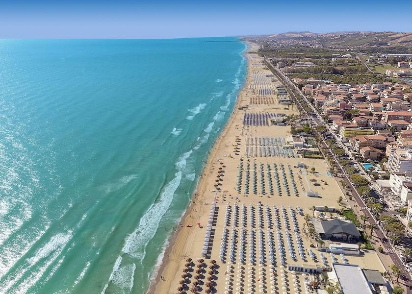 Abruzzo Tortoreto Exterior Detail