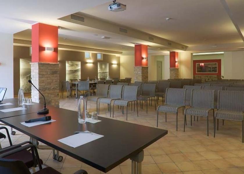 Marche Camerano Meeting Room