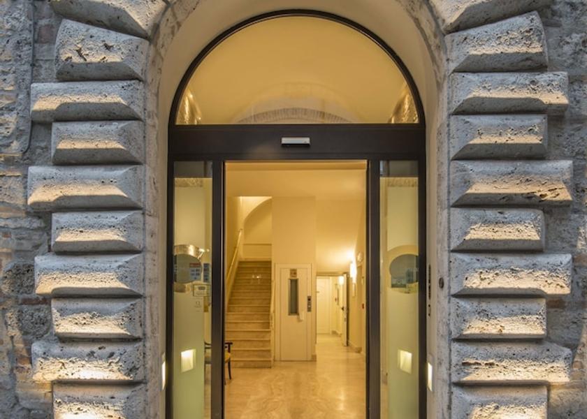 Marche Ascoli Piceno Property entrance