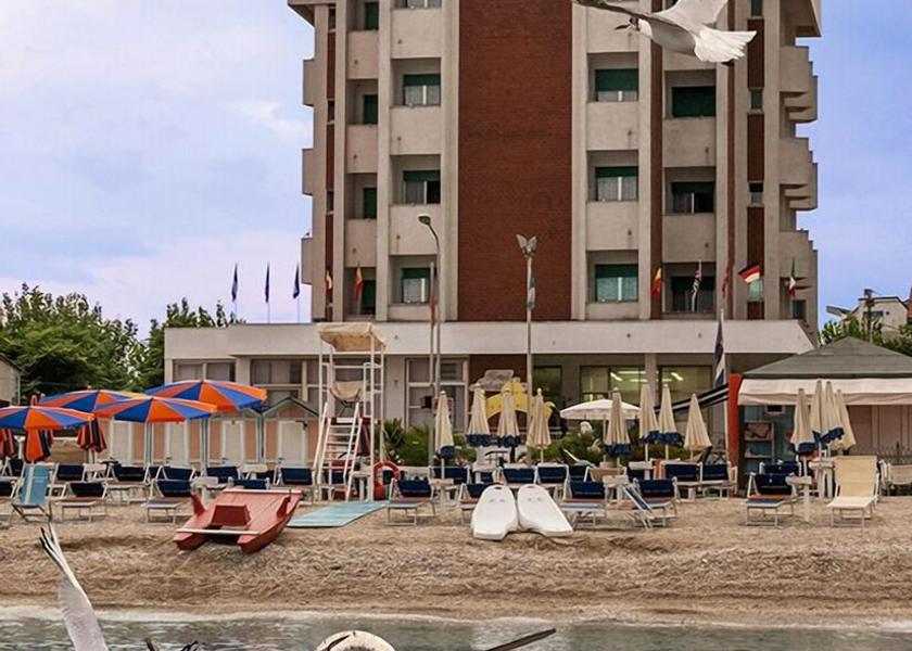 Marche mondolfo Facade