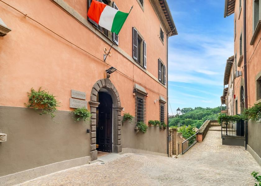 Lazio Soriano nel Cimino Property entrance