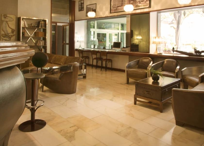 Campania Eboli Lobby sitting area