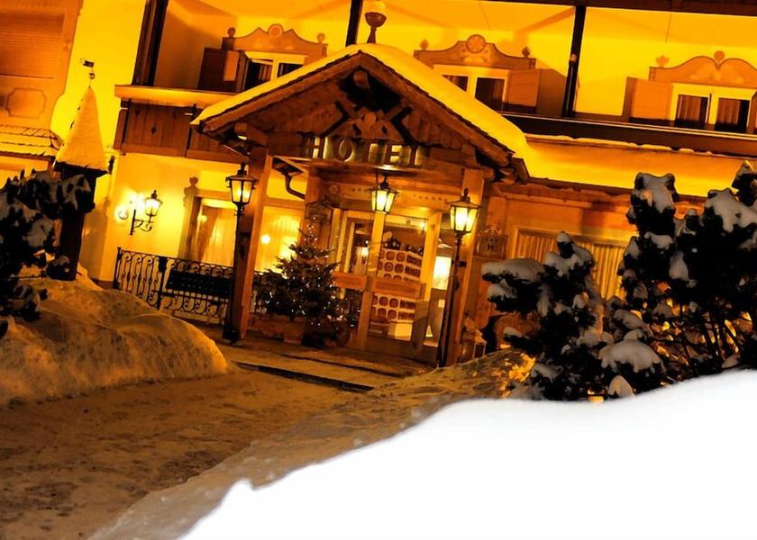 Trentino-Alto Adige Santa Cristina Val Gardena Front of property - evening/night