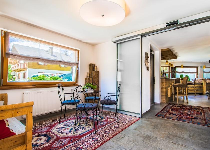 Trentino-Alto Adige Badia Interior Entrance