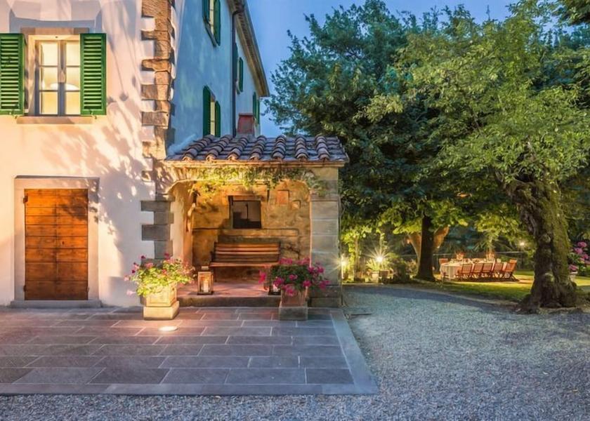 Tuscany Monterchi Exterior Detail